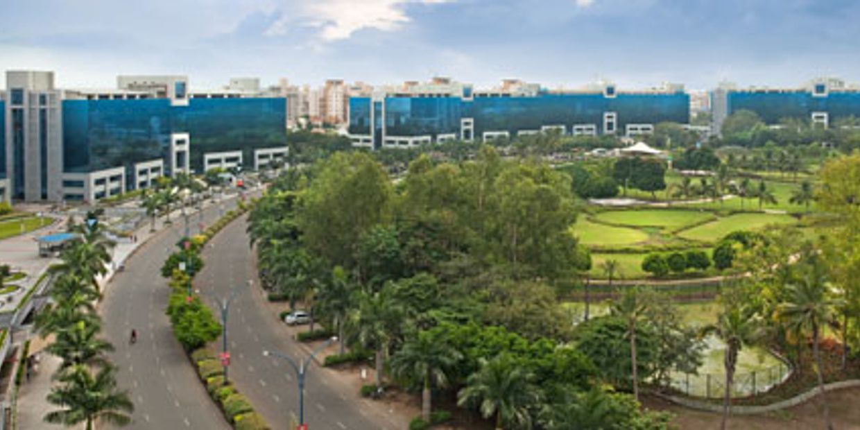 Service Apartments in Magarpatta Hadapasar Corporate Housing Pune